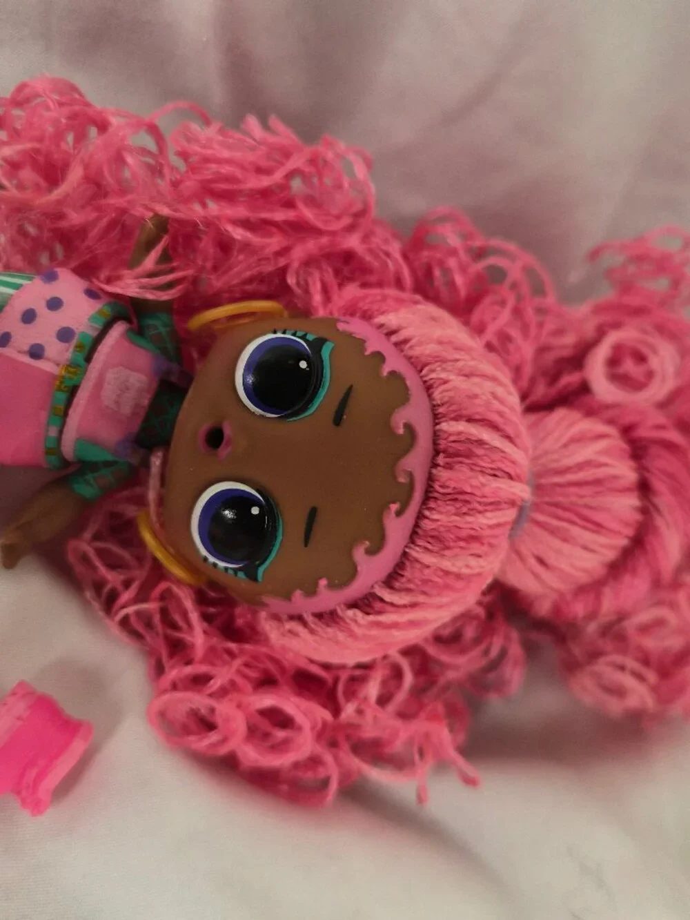 L.O.L. Surprise! Hair Hair Hair Doll - Pink Yarn Hair - EUC
